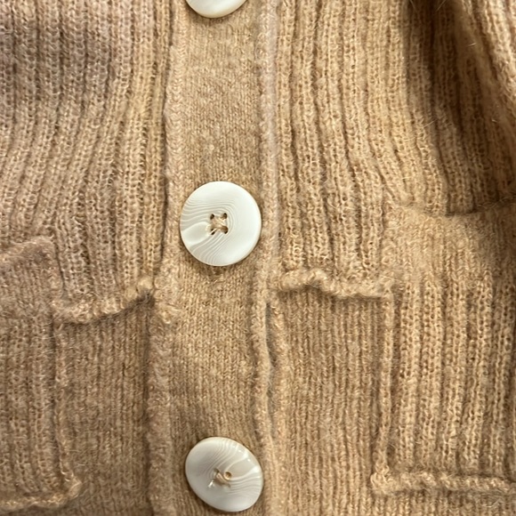 New Free People Mimosa V neck button cropped wool cardigan. - Picture 8 of 9